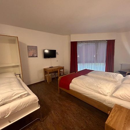 Hotel Edirol Vouvry Bagian luar foto