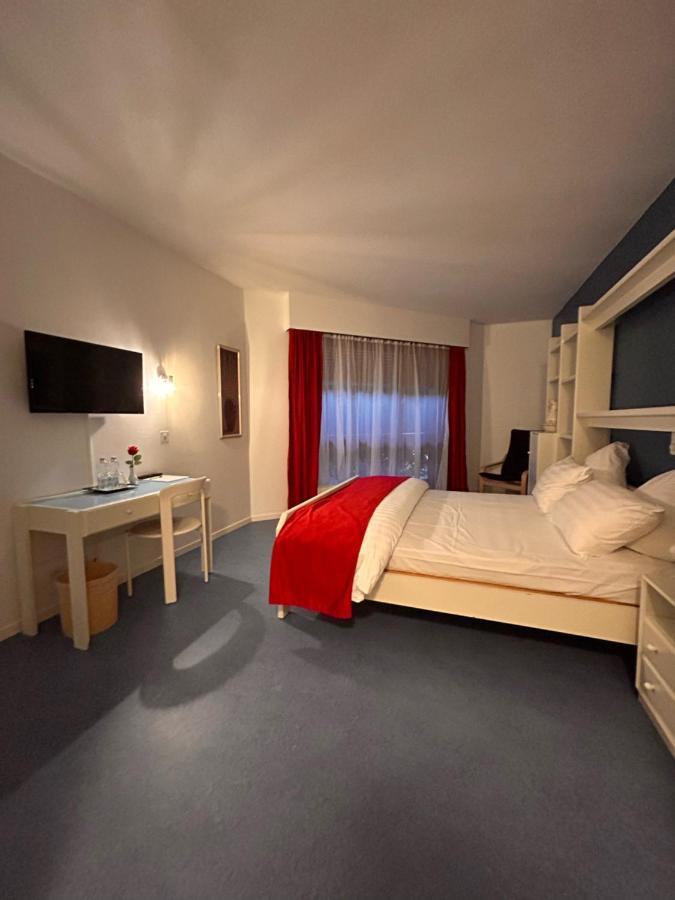 Hotel Edirol Vouvry Bagian luar foto