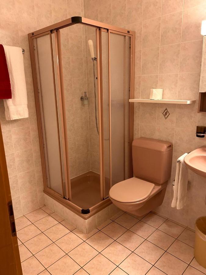 Hotel Edirol Vouvry Bagian luar foto